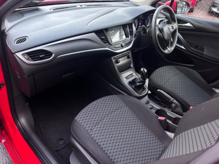 2017 Opel Astra - photo 10