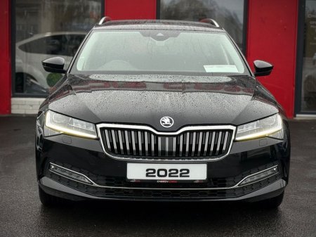 2022 Skoda Superb - photo 2