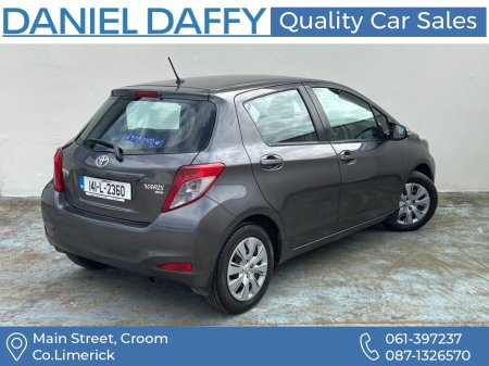 2014 Toyota Yaris - photo 4
