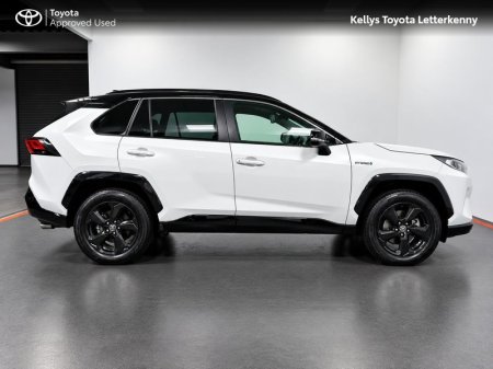 2021 Toyota RAV4 - photo 3