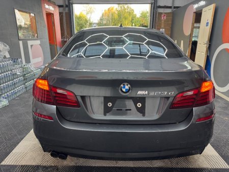 2017 BMW 5-Series - photo 4