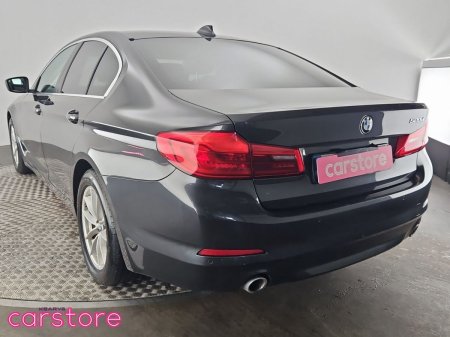 2020 BMW 5-Series - photo 15