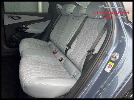 2025 BYD SEAL - photo 5