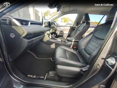 2022 Toyota RAV4 - photo 5