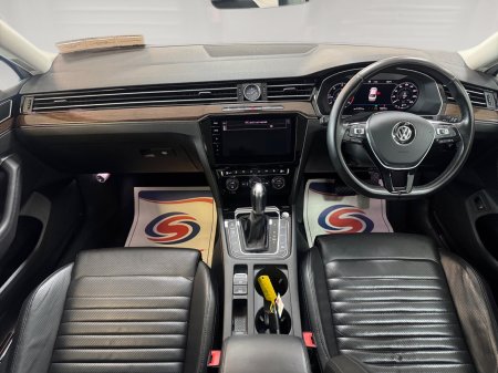 2018 Volkswagen Passat - photo 15