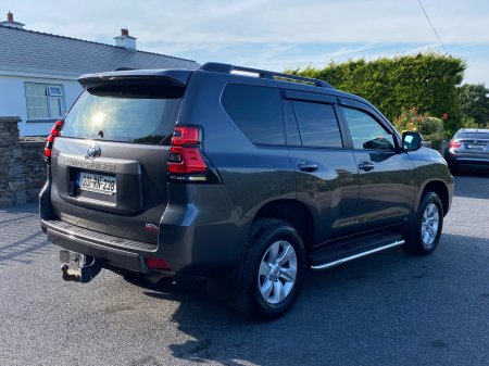 2020 Toyota Land Cruiser - photo 11