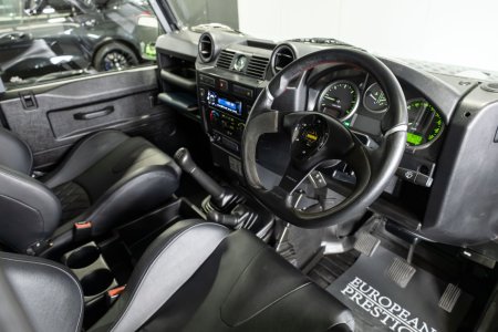 2017 Land Rover Defender - photo 8