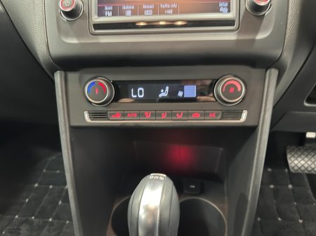 2014 Volkswagen Polo - photo 28