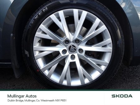 2022 Skoda Superb - photo 9