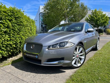2015 Jaguar XF - photo 3