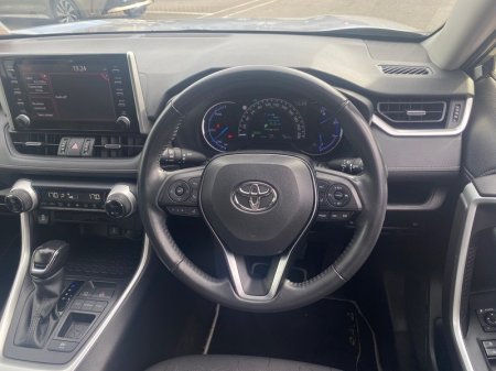 2021 Toyota RAV4 - photo 9