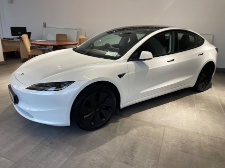 2025 Tesla Model 3 RWD