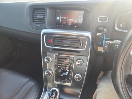 2018 Volvo V60 - photo 10