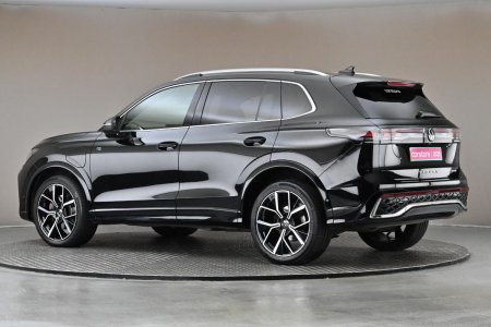 2025 Volkswagen Tiguan - photo 6