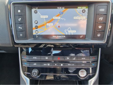 2017 Jaguar XE - photo 7