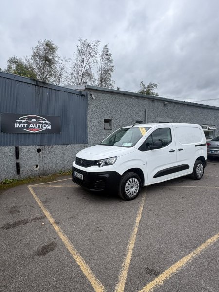 2022 Peugeot Partner - photo 2