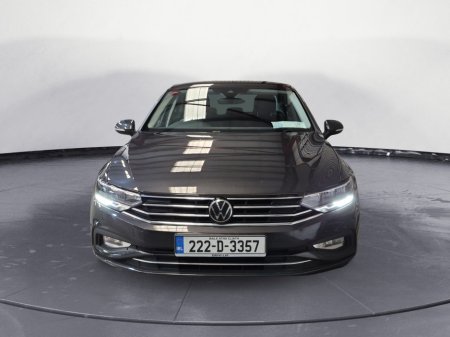 2022 Volkswagen Passat - photo 2