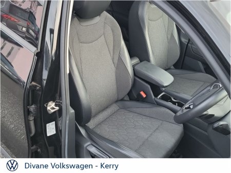 2025 Volkswagen Tiguan - photo 27