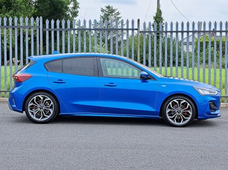 2023 Ford Focus - photo 2