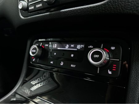 2018 Volkswagen Touareg - photo 21