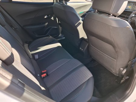 2023 Peugeot 2008 - photo 10