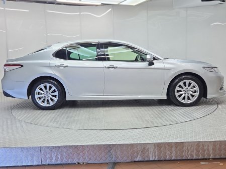 2021 Toyota Camry - photo 11