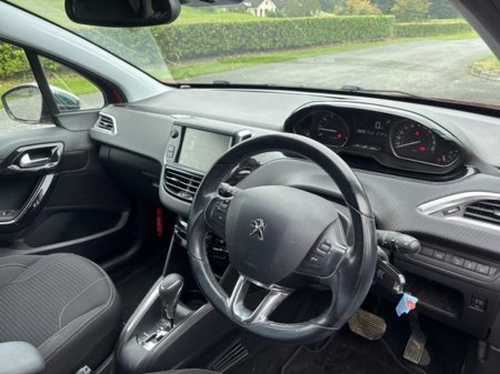 2017 Peugeot 208 - photo 11