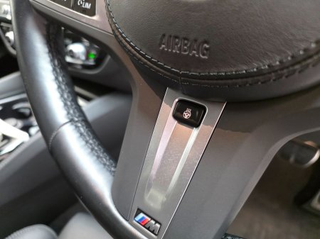 2023 BMW 5-Series - photo 9