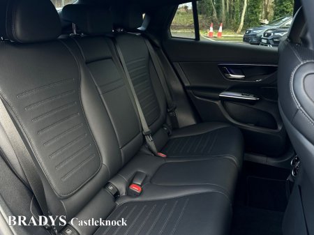 2025 Mercedes-Benz GLC - photo 17