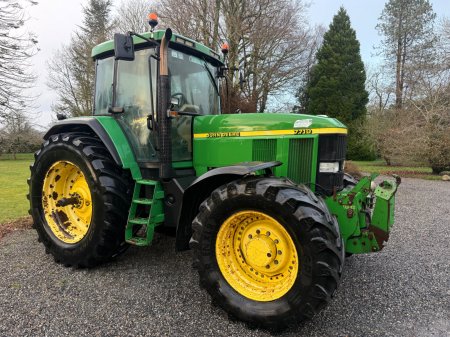 2002 John Deere 7710