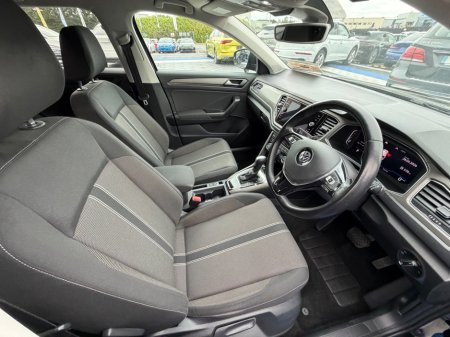 2021 Volkswagen T-Roc - photo 16