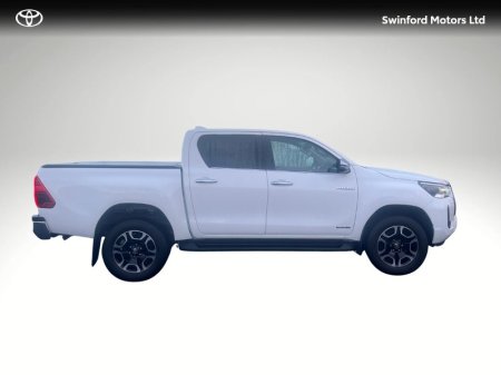 2022 Toyota Hilux - photo 3