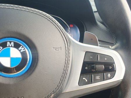 2023 BMW 5-Series - photo 18