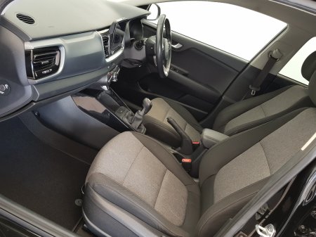 2023 Kia Stonic - photo 6