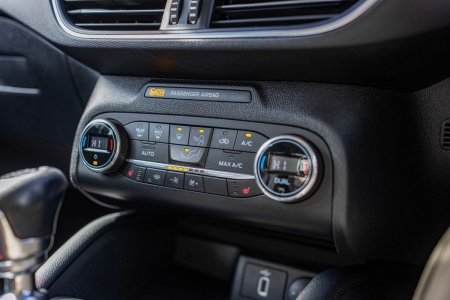 2020 Ford Focus - photo 18