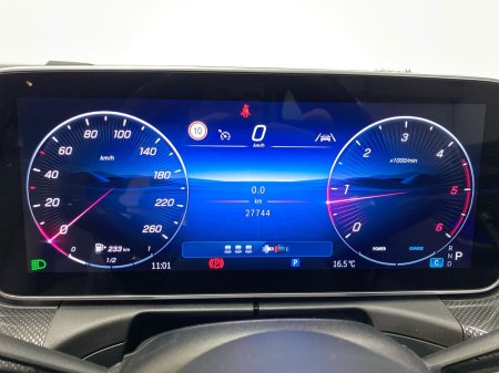 2025 Mercedes-Benz C-Class - photo 8