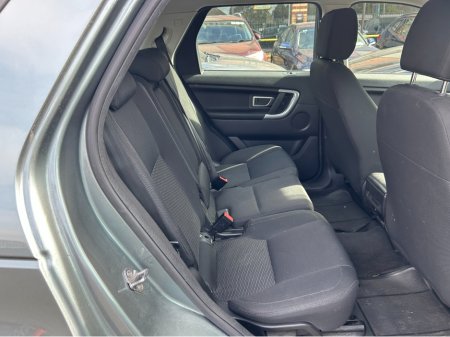 2017 Land Rover Discovery Sport - photo 4