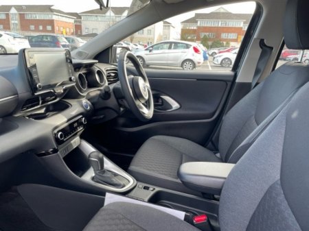 2023 Toyota Yaris - photo 7