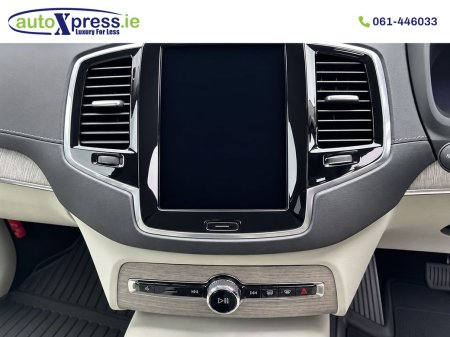 2023 Volvo XC90 - photo 2