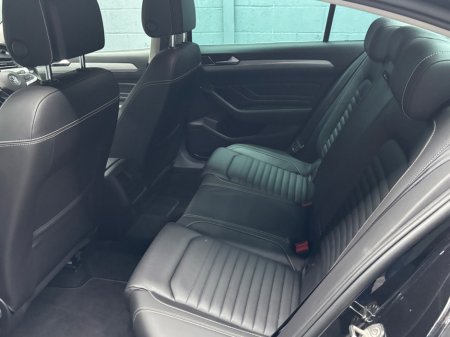 2019 Volkswagen Passat - photo 12