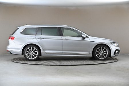 2020 Volkswagen Passat - photo 11