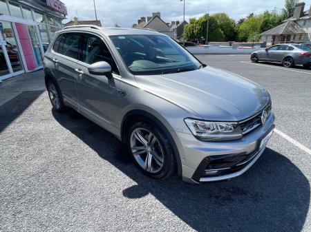 2020 Volkswagen Tiguan - photo 2