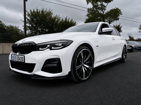 2022 BMW 3-Series - photo 24