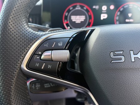 2025 Skoda Superb - photo 21