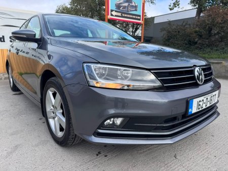 2016 Volkswagen Jetta - photo 2