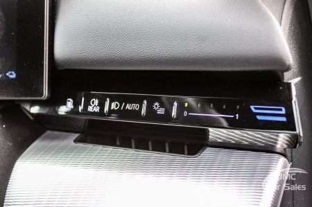 2024 BMW 5-Series - photo 34