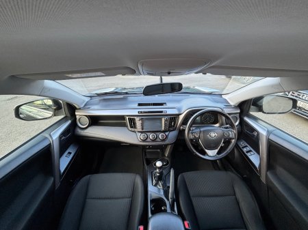 2017 Toyota RAV4 - photo 16