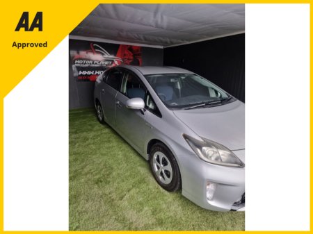 2014 Toyota Prius - photo 2