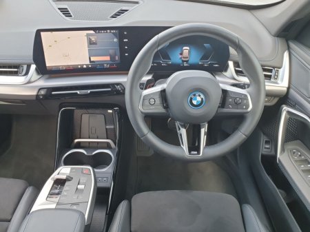 2025 BMW iX1 - photo 5