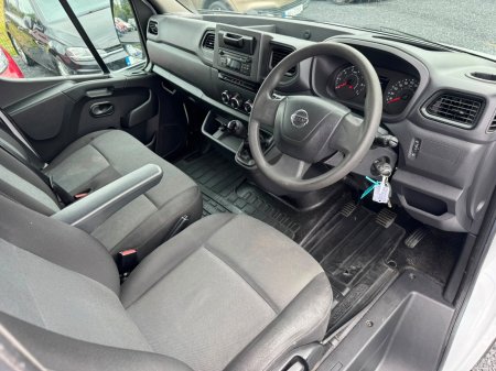 2023 Nissan Interstar - photo 9